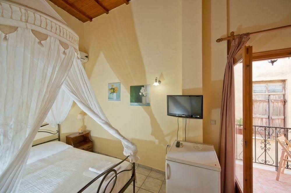 Katerina Traditional Rooms Chania  ภายนอก รูปภาพ